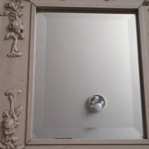 Mirror - Picture 4 of 4